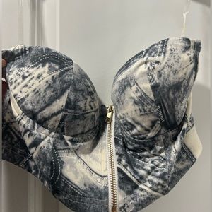 Strapless crop top
